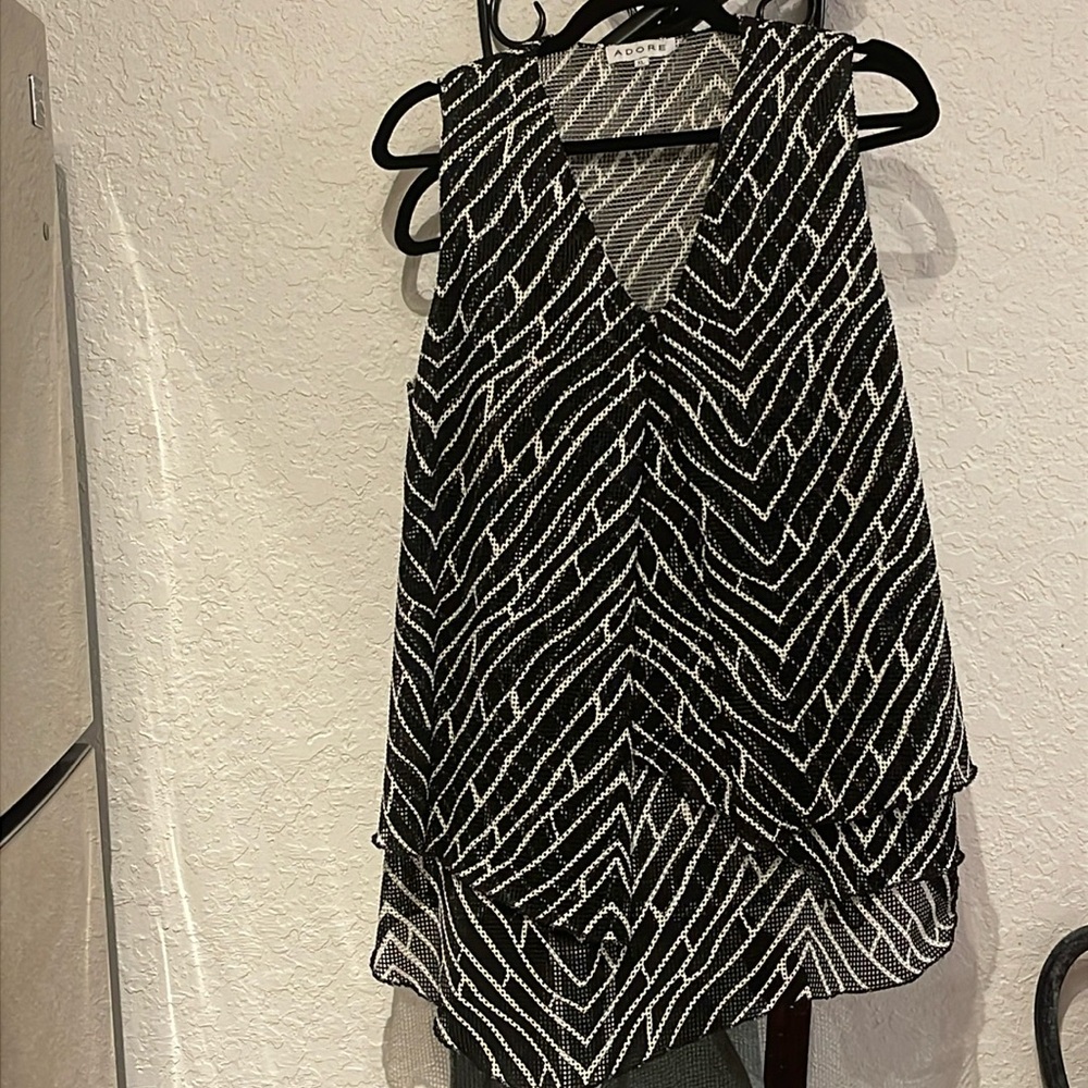 ADORE V-NECK LAYERED TANK STYLED TUNIC